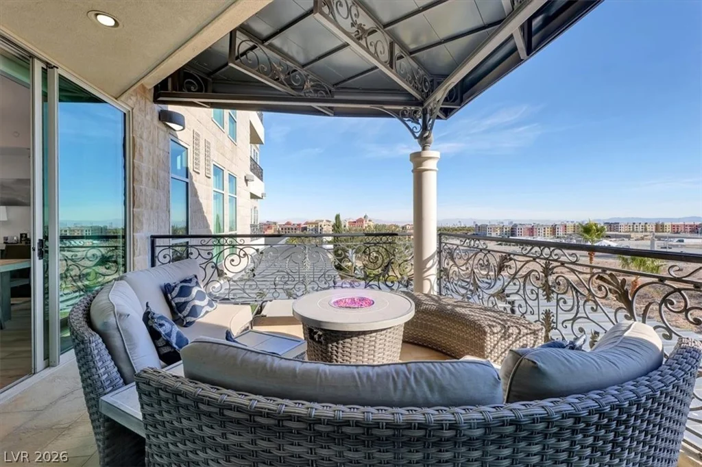 9101 Alta, Las Vegas, NV 89145