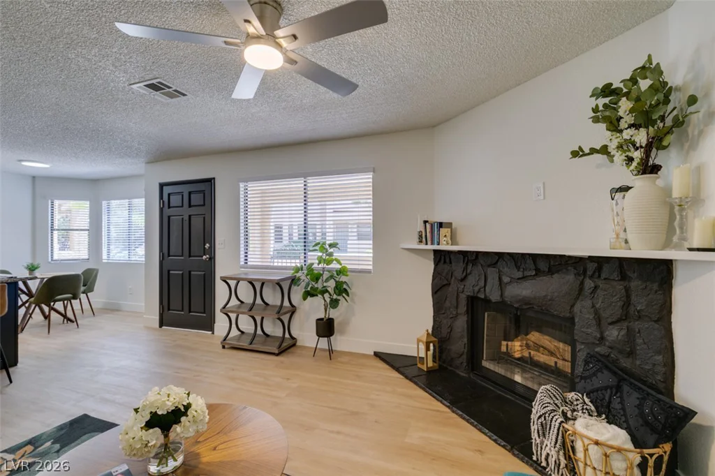 1201 Buffalo, Las Vegas, NV 89128