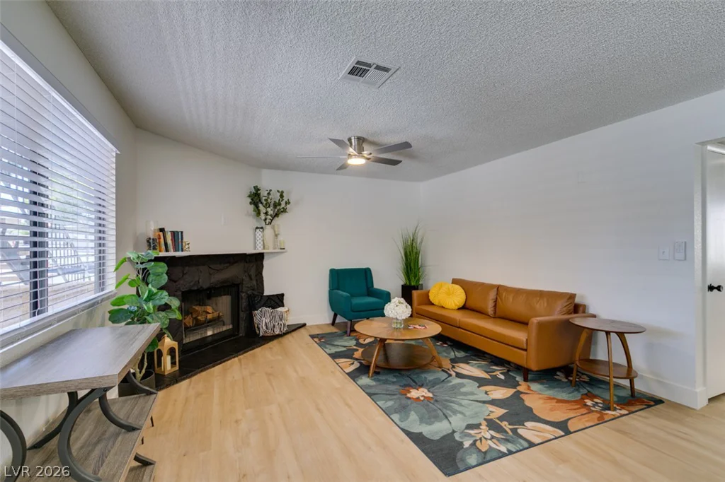 1201 Buffalo, Las Vegas, NV 89128