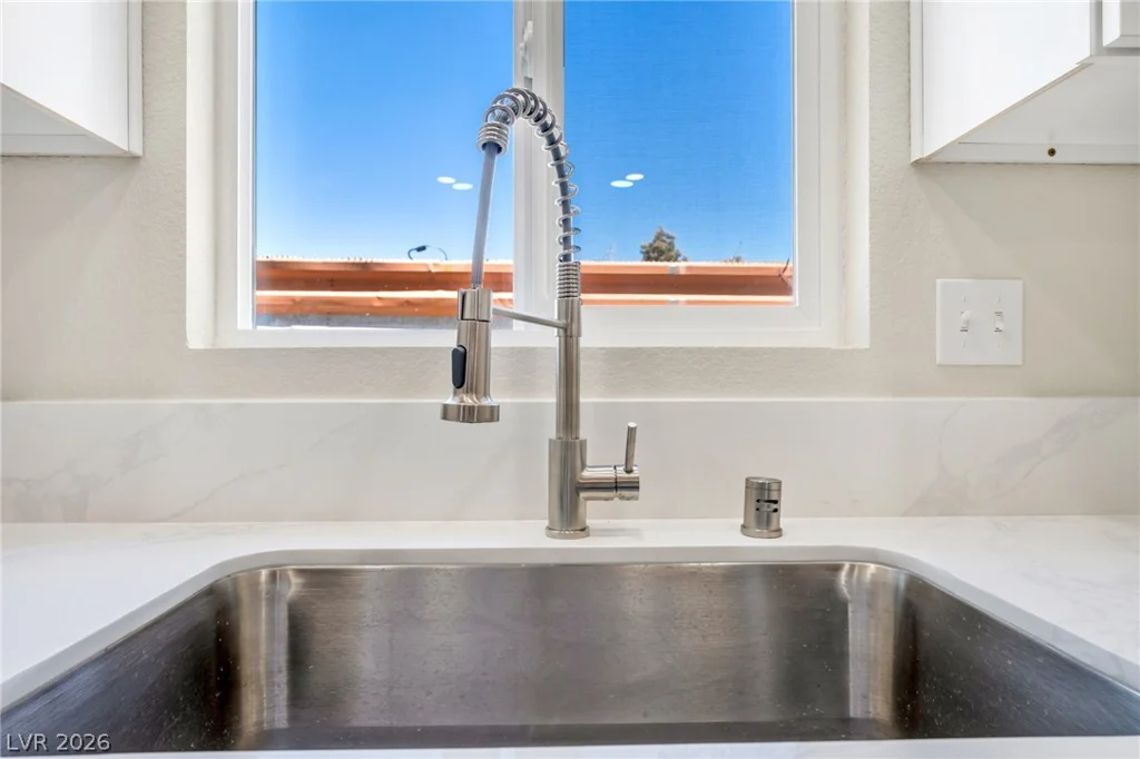 1031 Palm, Las Vegas, NV 89104
