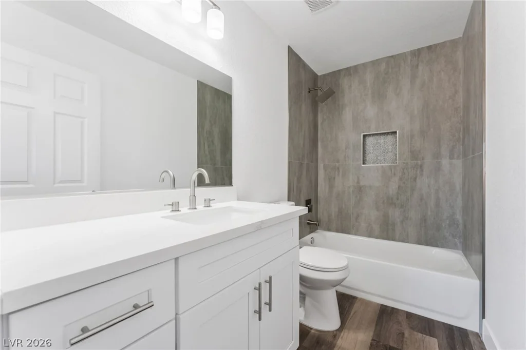 1031 Palm, Las Vegas, NV 89104
