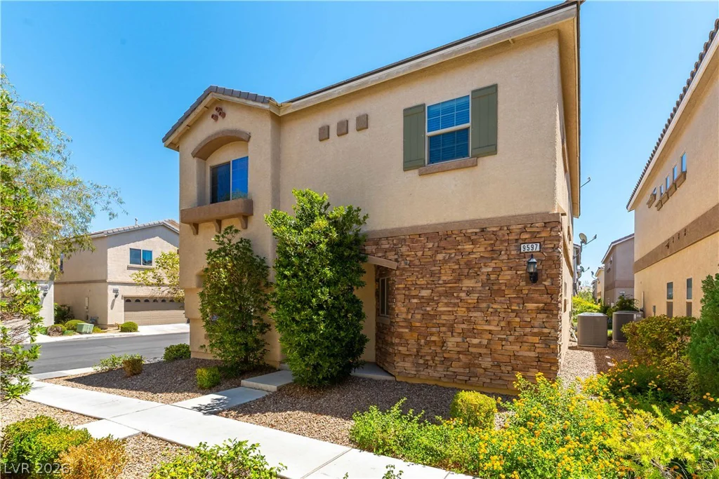 9597 Greensburg, Las Vegas, NV 89178