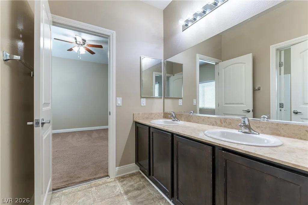 9597 Greensburg, Las Vegas, NV 89178