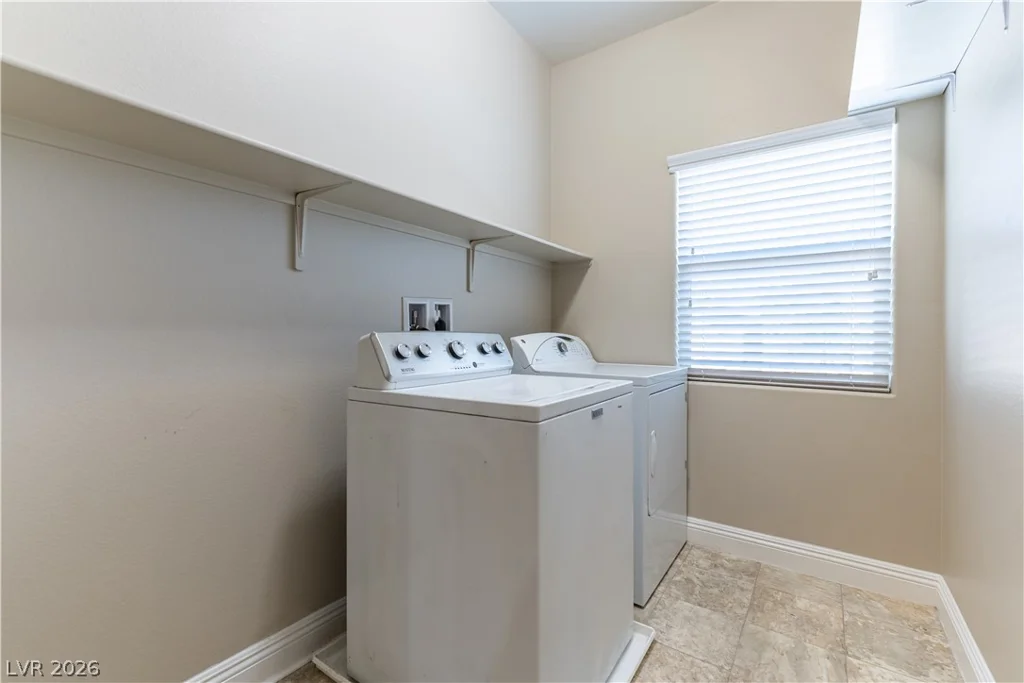 9597 Greensburg, Las Vegas, NV 89178