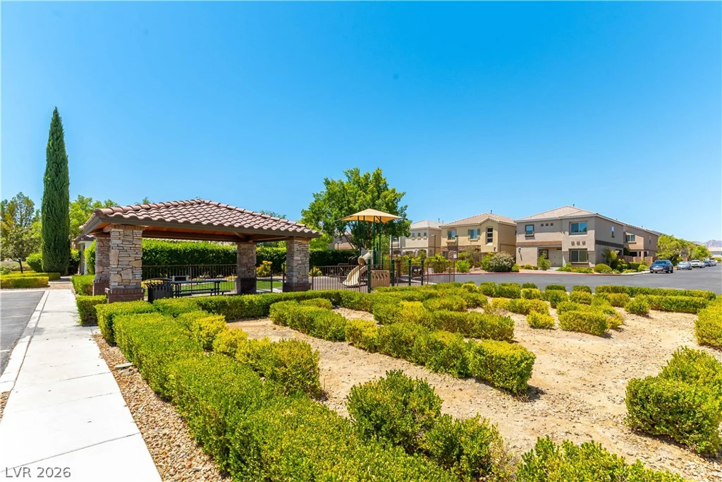 9597 Greensburg, Las Vegas, NV 89178