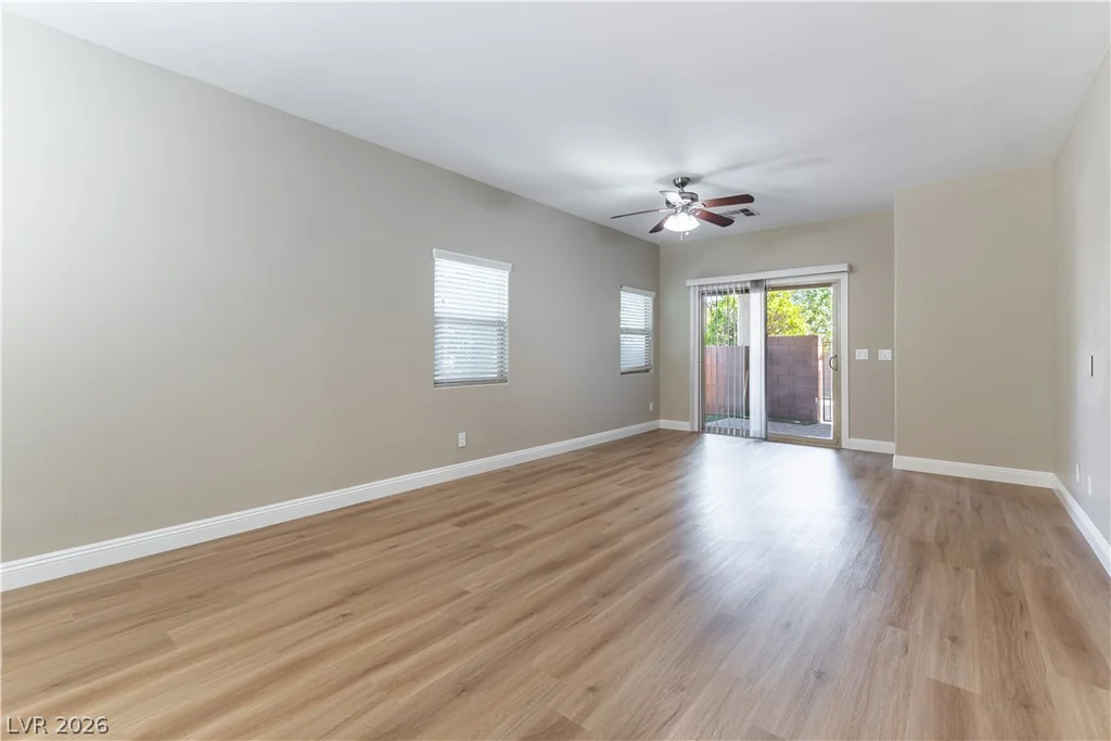 9597 Greensburg, Las Vegas, NV 89178