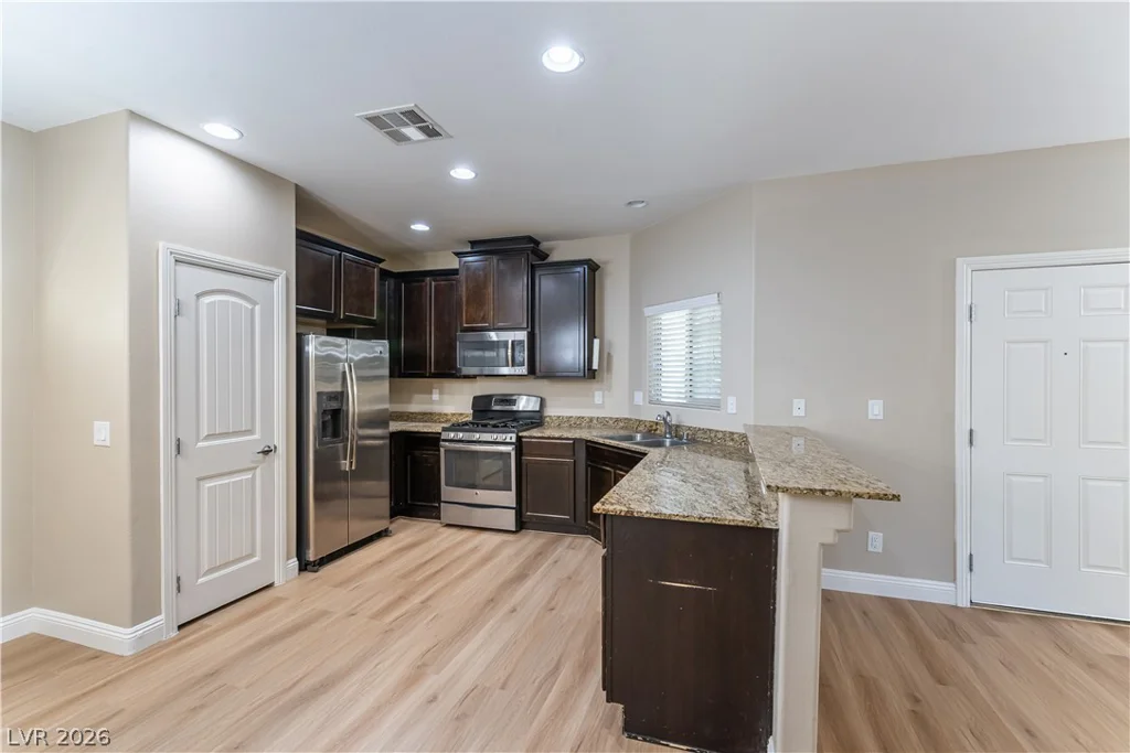 9597 Greensburg, Las Vegas, NV 89178