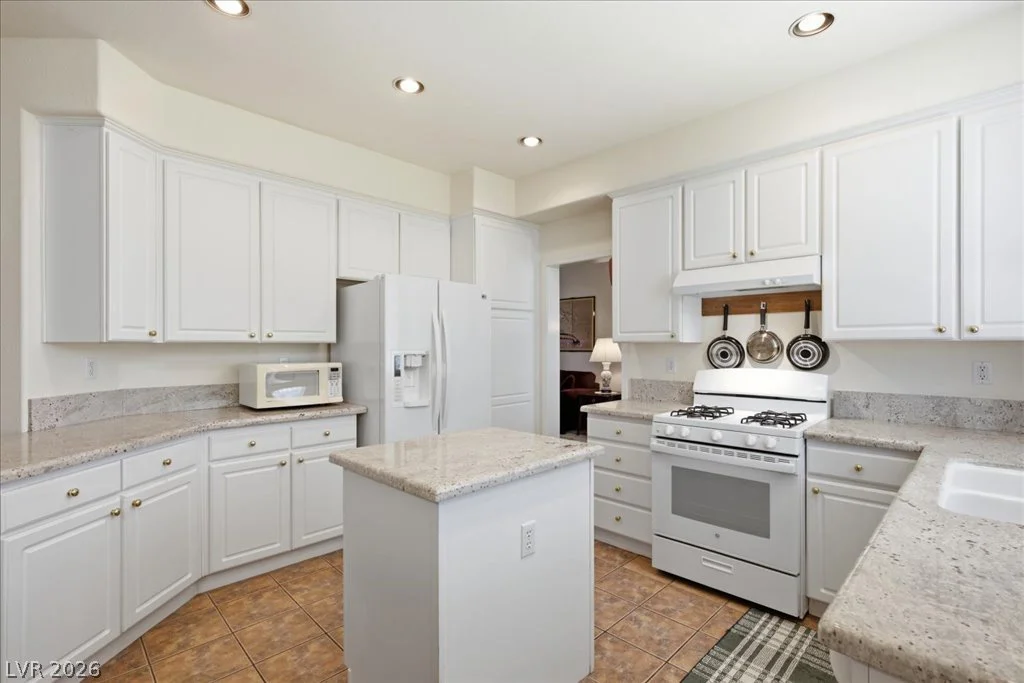 3624 Snowy Pines, Las Vegas, NV 89147