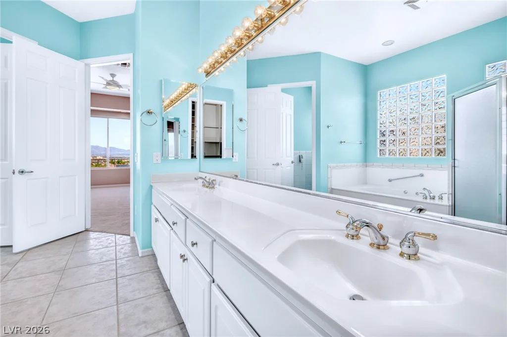 1653 Wellington Springs, Henderson, NV 89052
