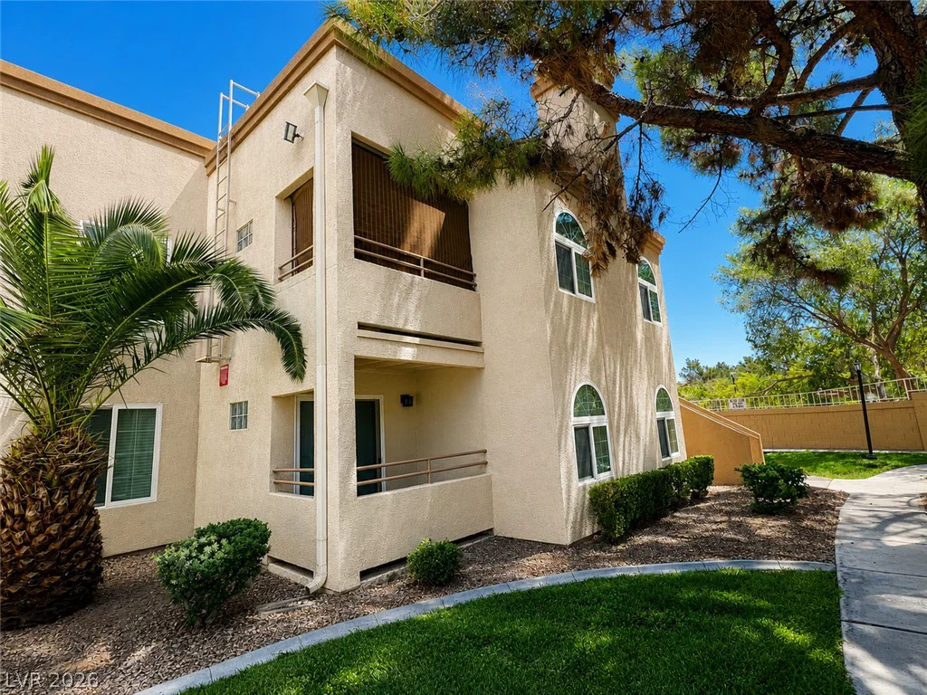 3145 Flamingo, Las Vegas, NV 89121