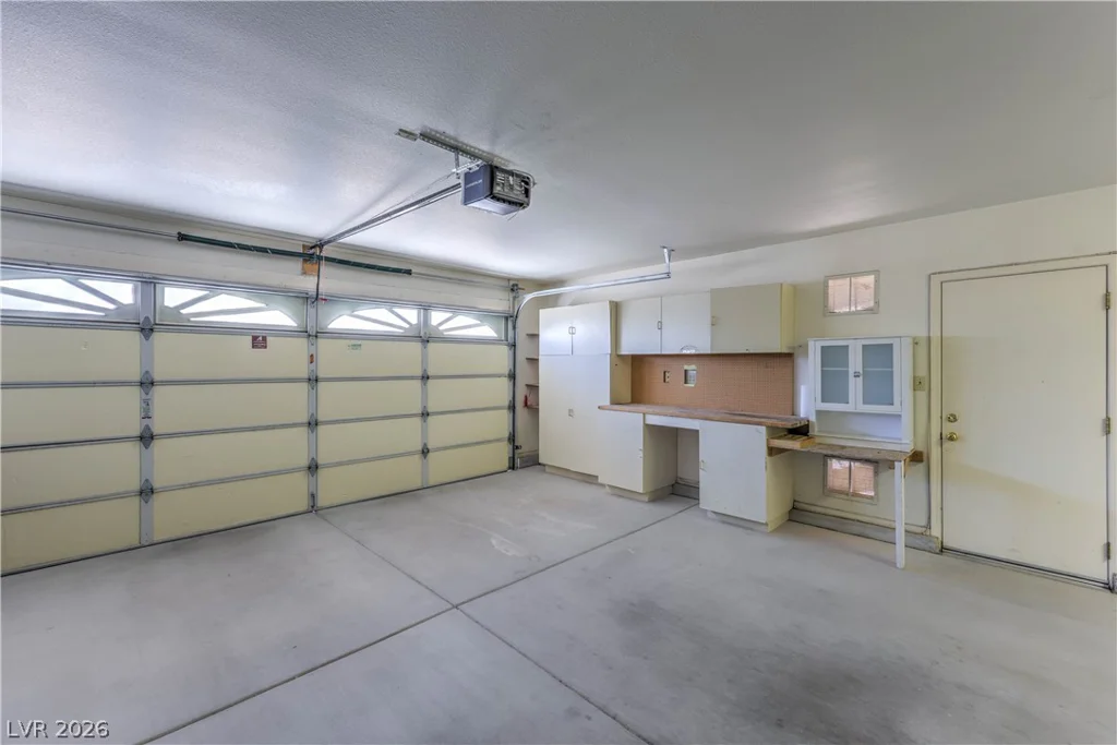 9332 Fresh Spring, Las Vegas, NV 89134