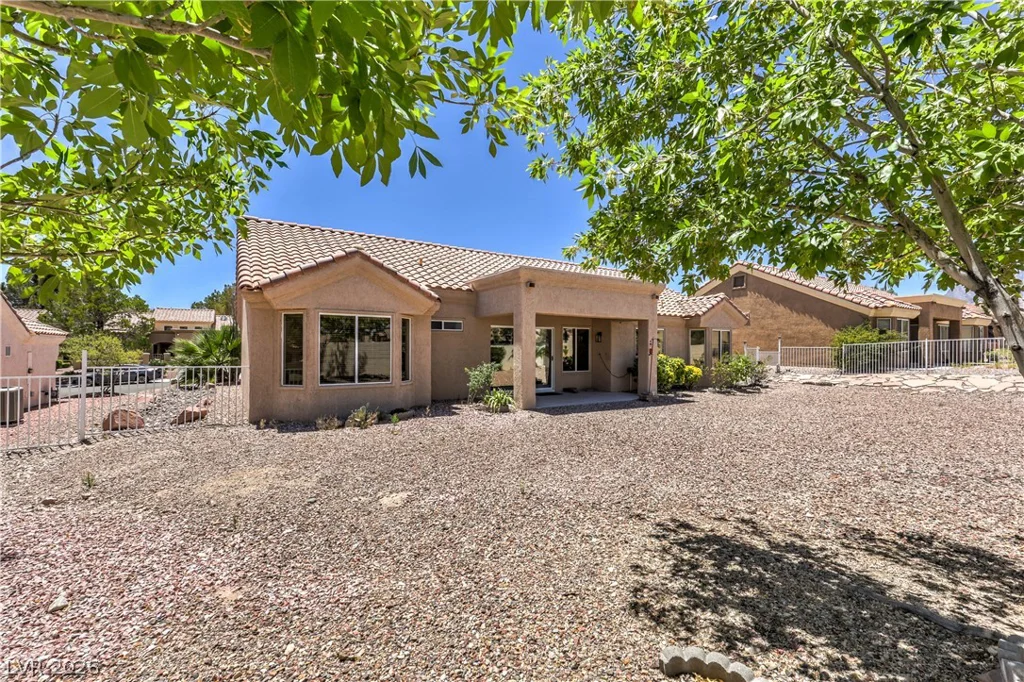 9332 Fresh Spring, Las Vegas, NV 89134