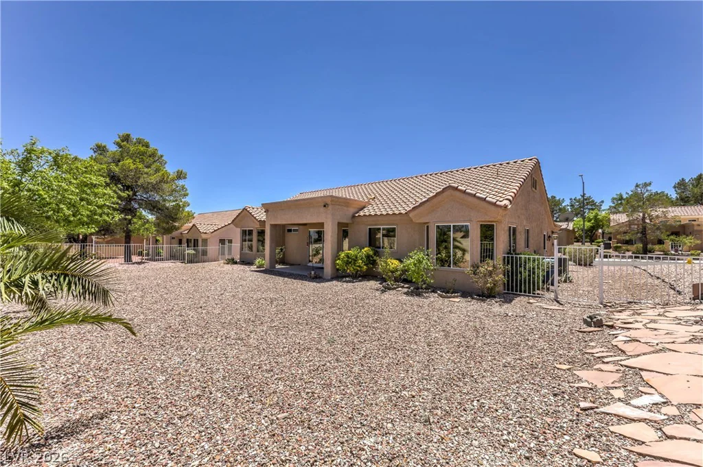 9332 Fresh Spring, Las Vegas, NV 89134