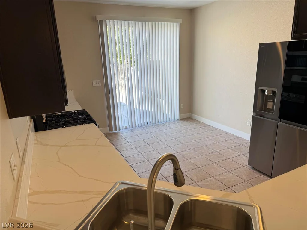 3962 Coyote Ridge, Las Vegas, NV 89129