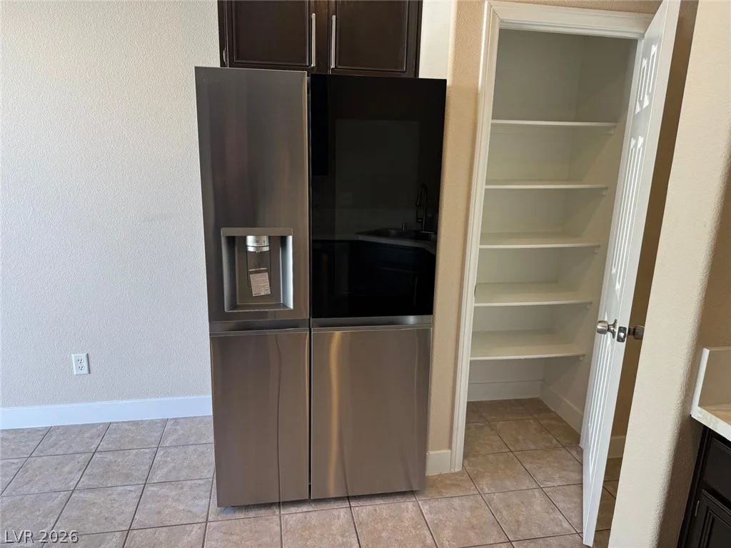3962 Coyote Ridge, Las Vegas, NV 89129