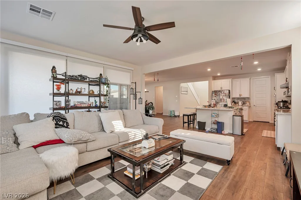 752 Tallgrass, Las Vegas, NV 89138