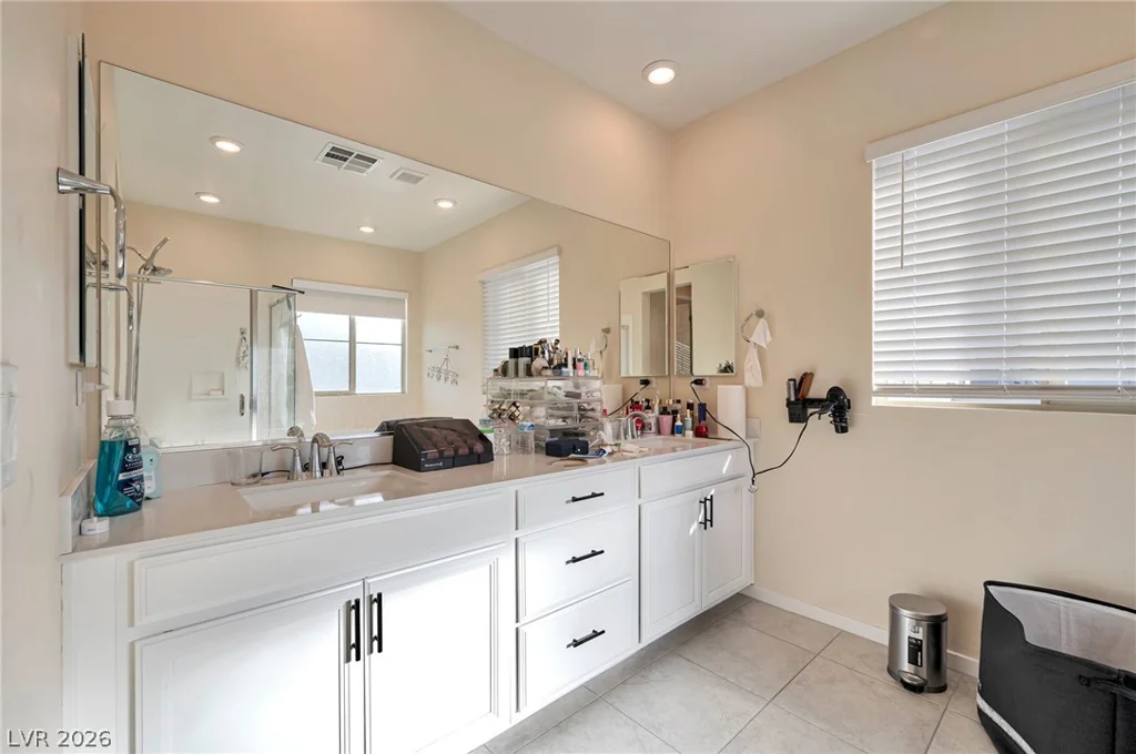 752 Tallgrass, Las Vegas, NV 89138