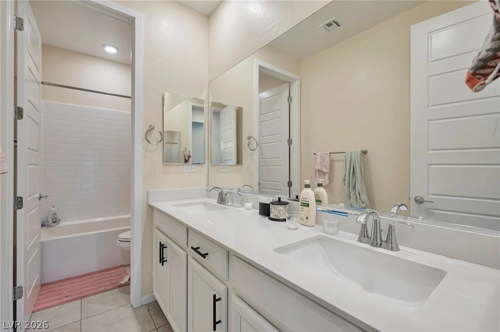 752 Tallgrass, Las Vegas, NV 89138