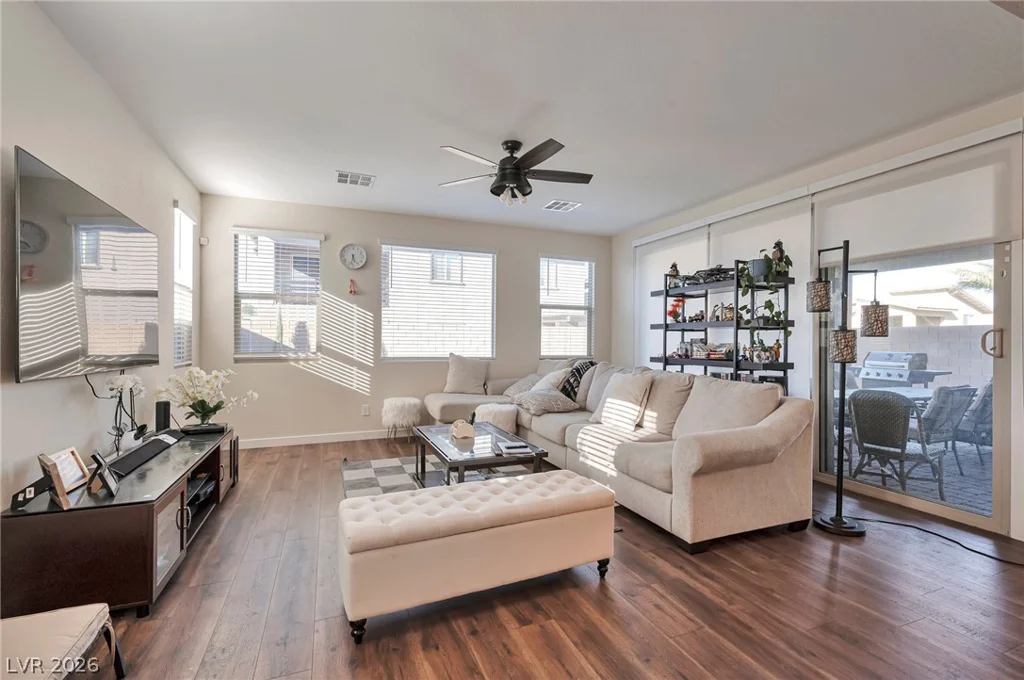 752 Tallgrass, Las Vegas, NV 89138