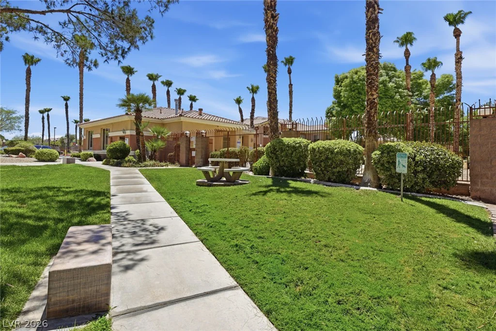 1050 Cactus, Las Vegas, NV 89183