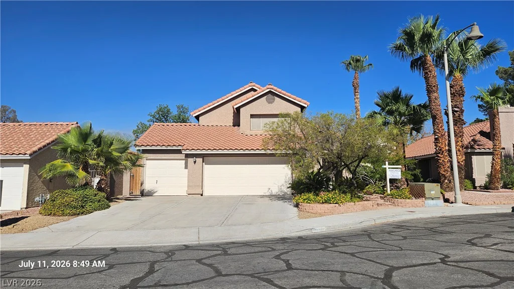 3201 Shallow Point, Las Vegas, NV 89117