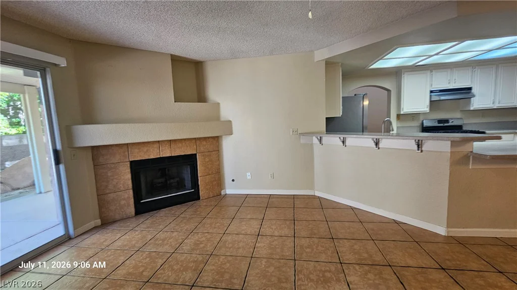 3201 Shallow Point, Las Vegas, NV 89117