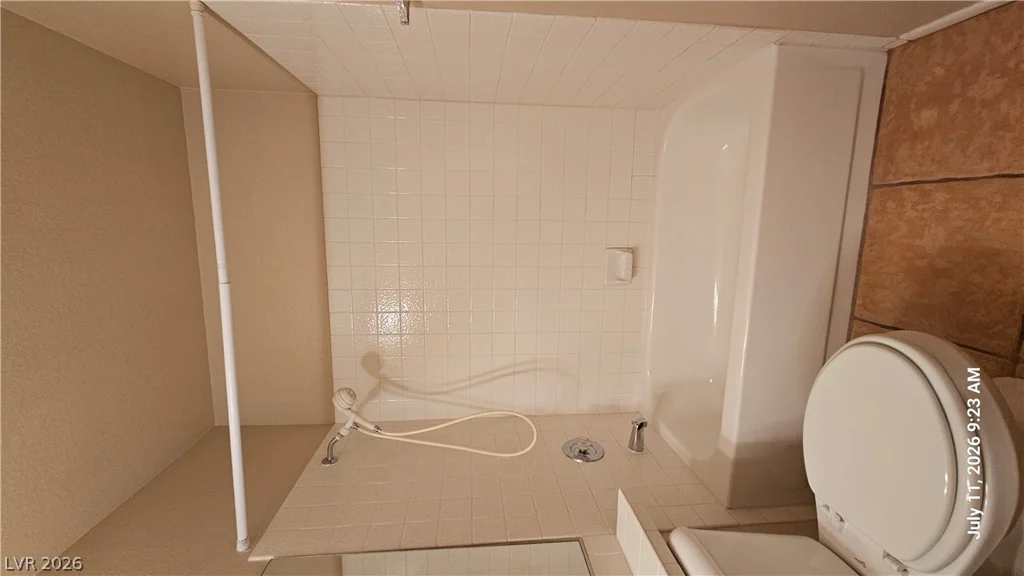 3201 Shallow Point, Las Vegas, NV 89117