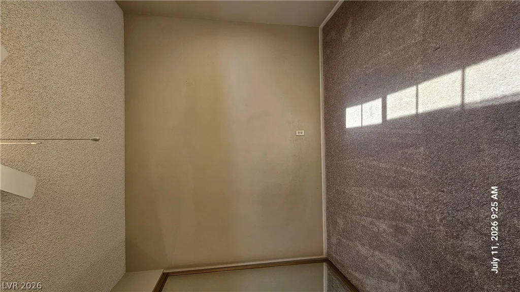 3201 Shallow Point, Las Vegas, NV 89117
