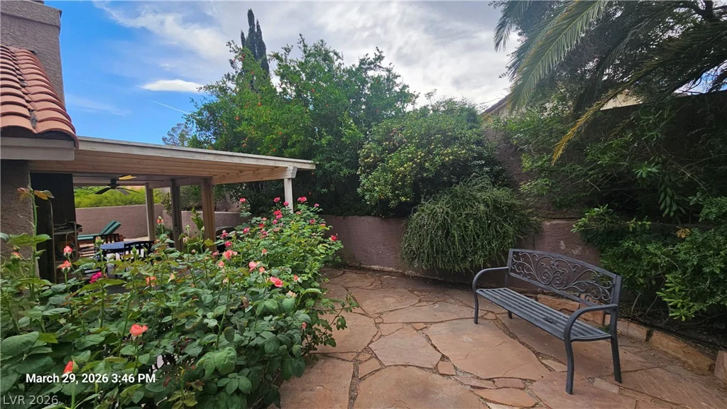 3201 Shallow Point, Las Vegas, NV 89117