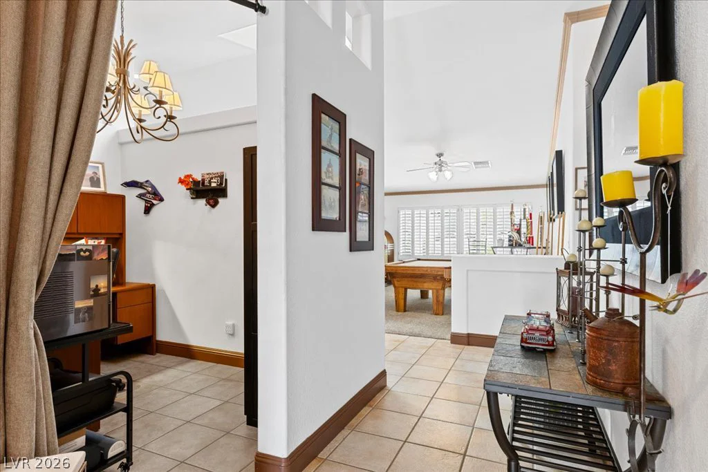 1494 Carriagedale, Las Vegas, NV 89110