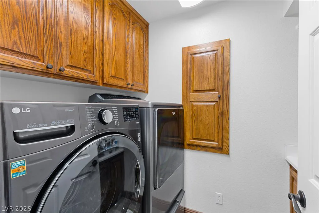 1494 Carriagedale, Las Vegas, NV 89110
