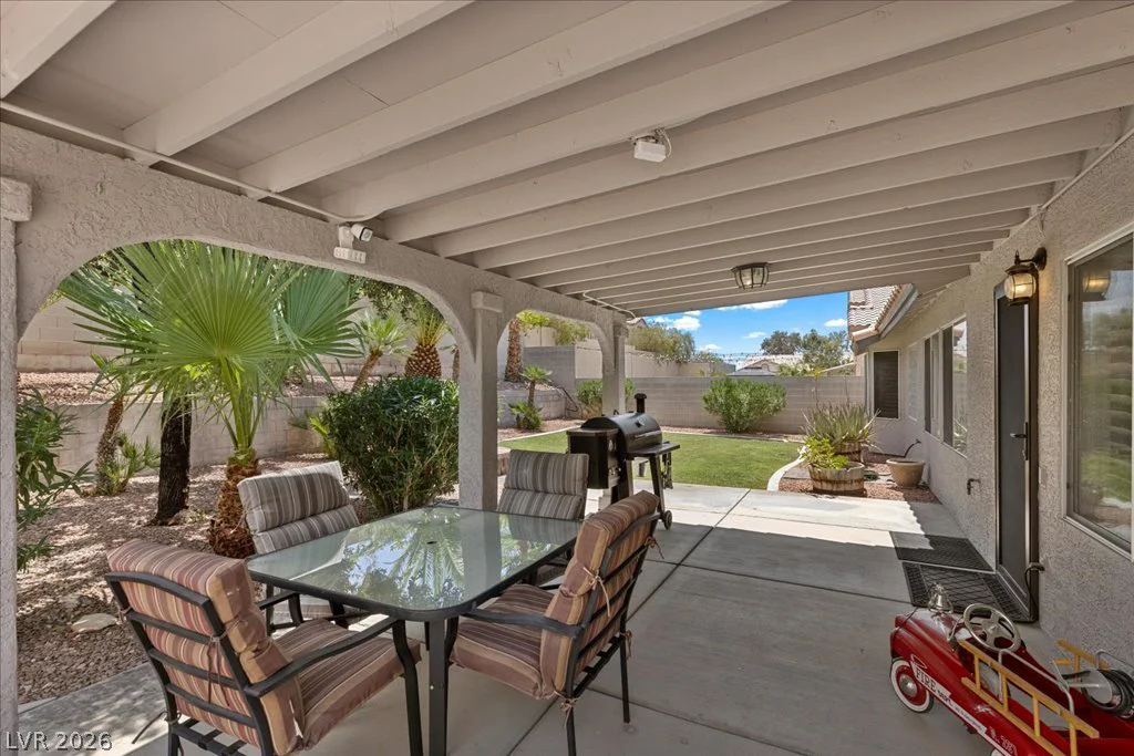 1494 Carriagedale, Las Vegas, NV 89110