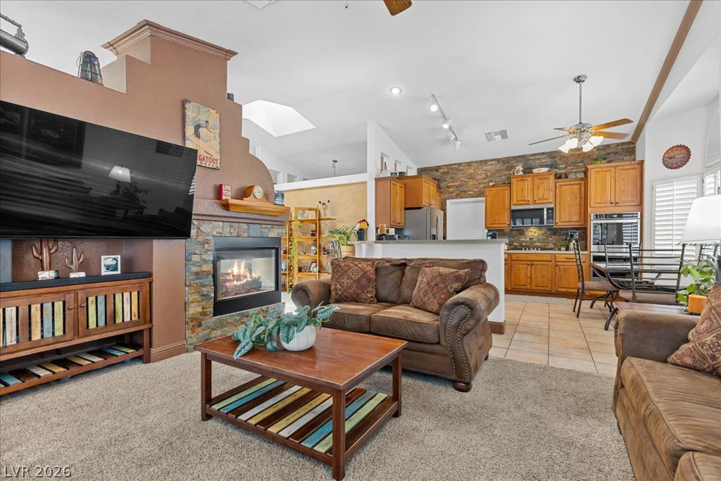 1494 Carriagedale, Las Vegas, NV 89110