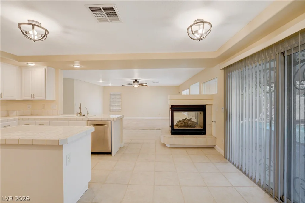 432 Staghorn Pass, Las Vegas, NV 89183