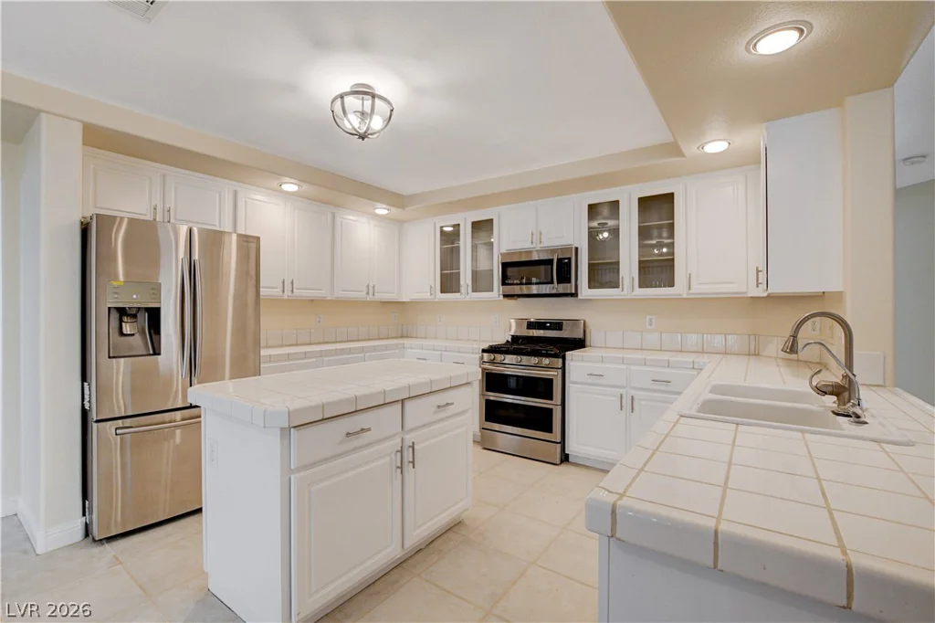 432 Staghorn Pass, Las Vegas, NV 89183