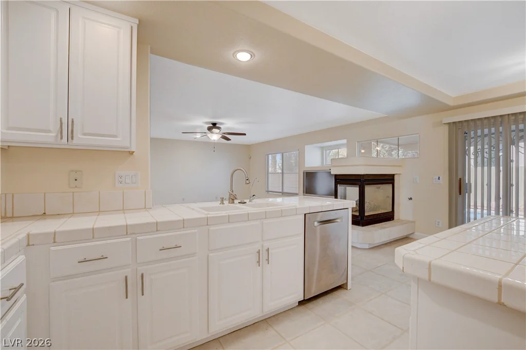 432 Staghorn Pass, Las Vegas, NV 89183