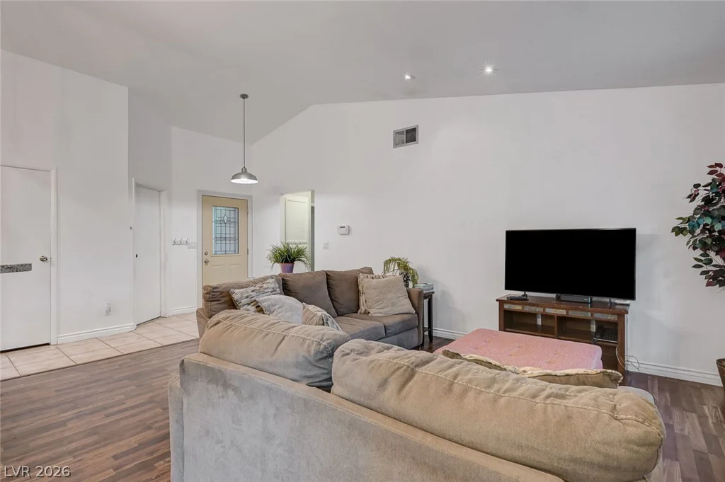 9616 Kinlock, Las Vegas, NV 89117