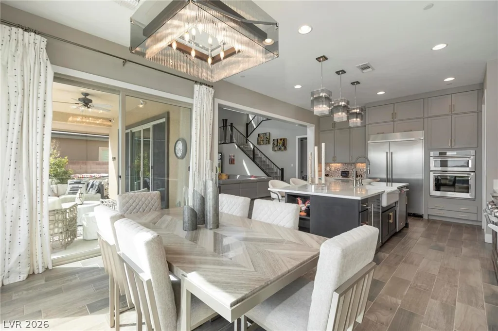 2153 King Crest, Henderson, NV 89052