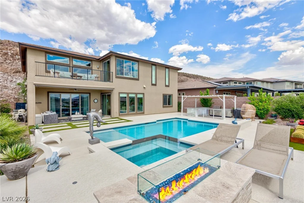 2153 King Crest, Henderson, NV 89052