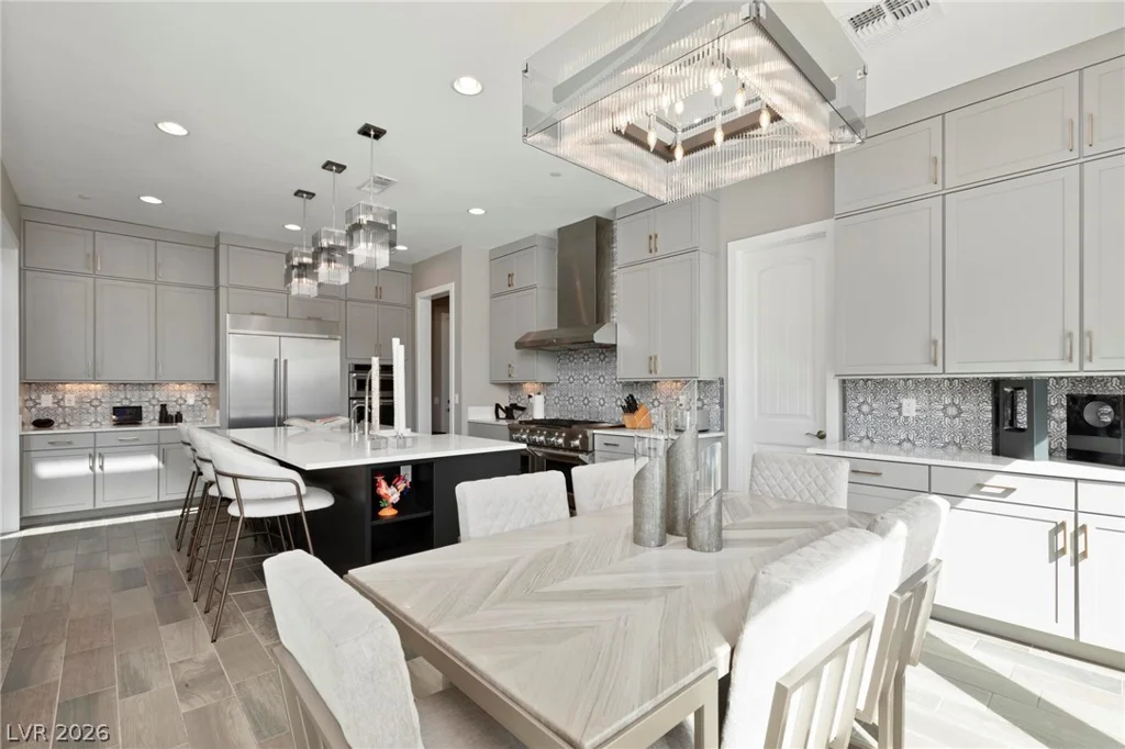 2153 King Crest, Henderson, NV 89052