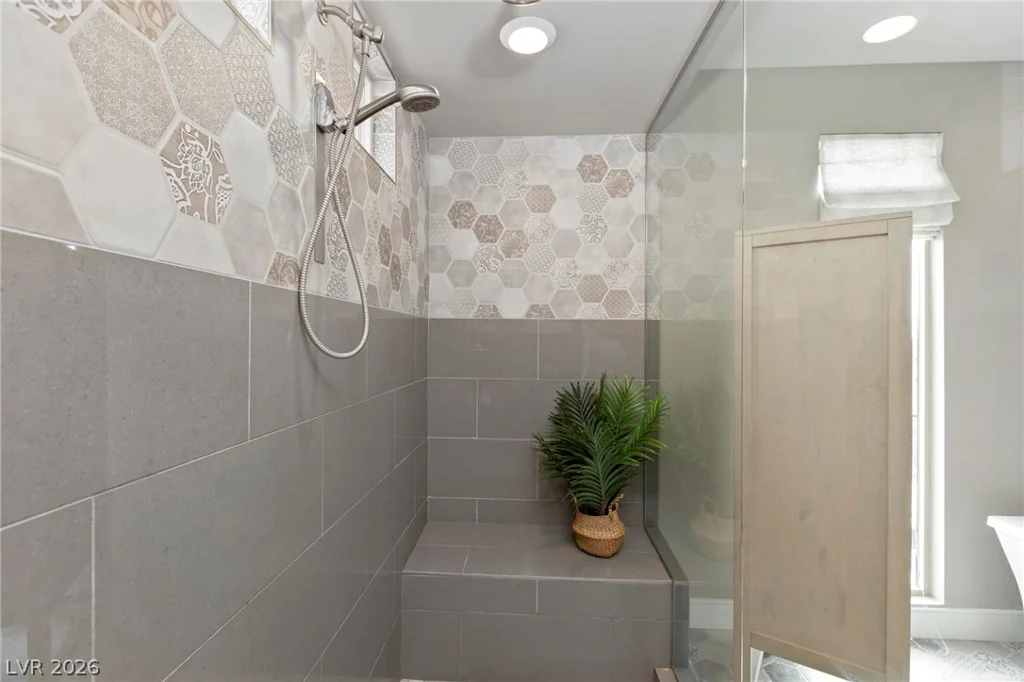 2153 King Crest, Henderson, NV 89052