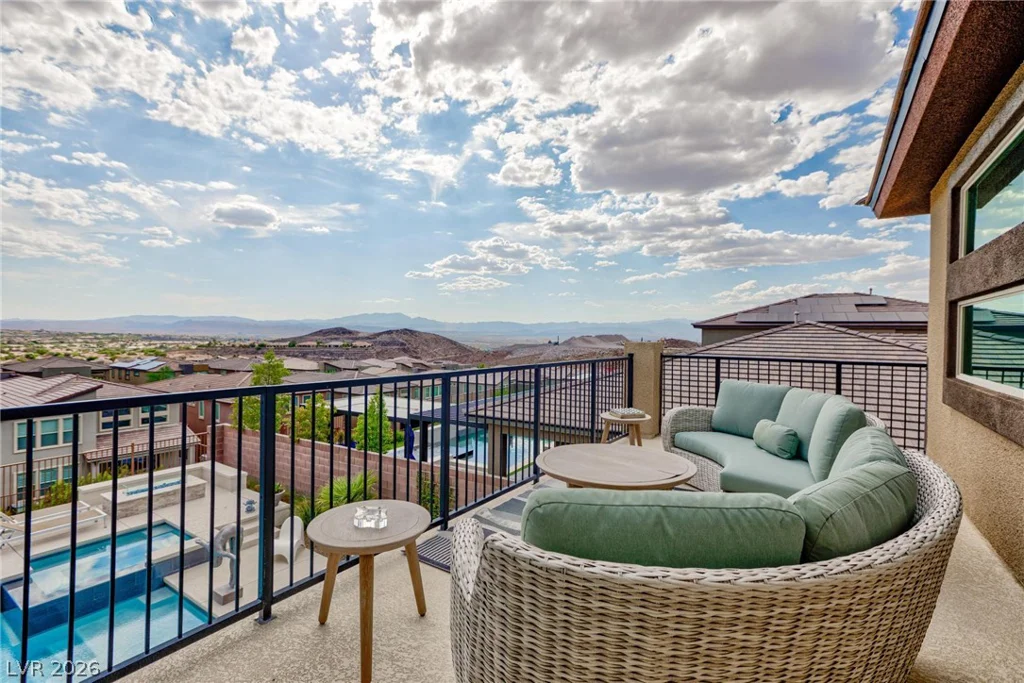 2153 King Crest, Henderson, NV 89052