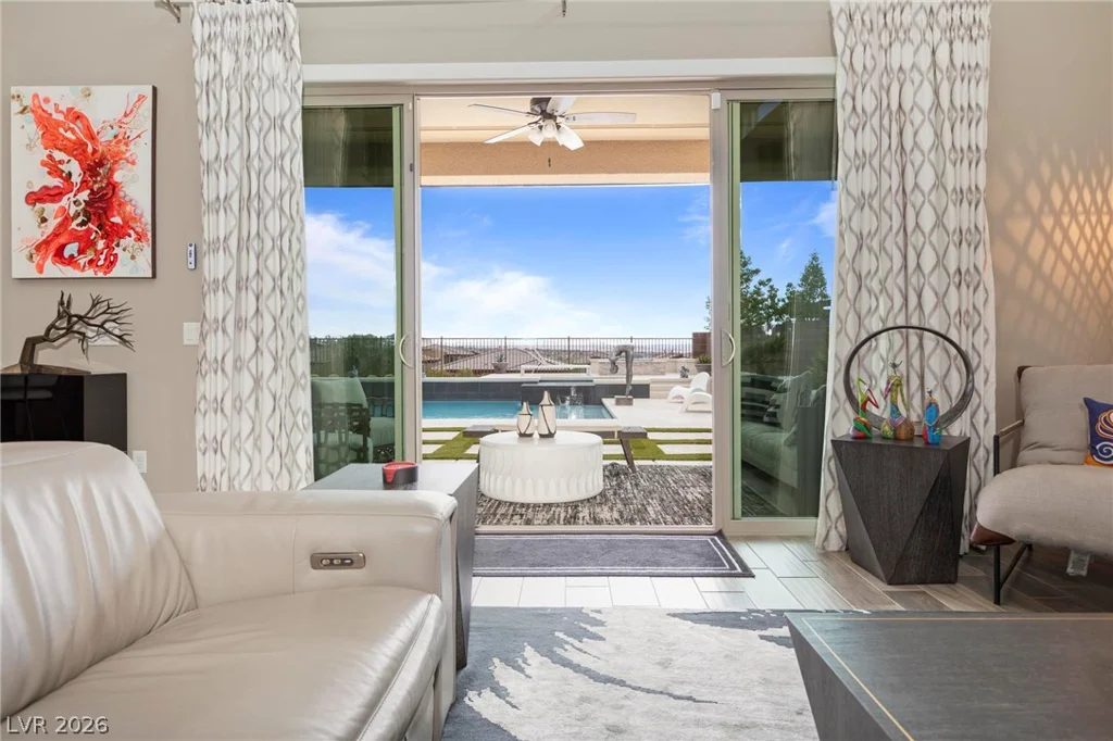 2153 King Crest, Henderson, NV 89052
