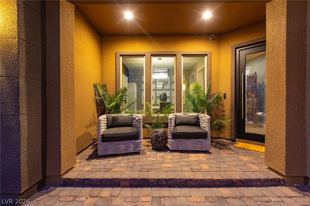 2153 King Crest, Henderson, NV 89052