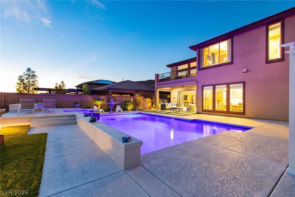 2153 King Crest, Henderson, NV 89052