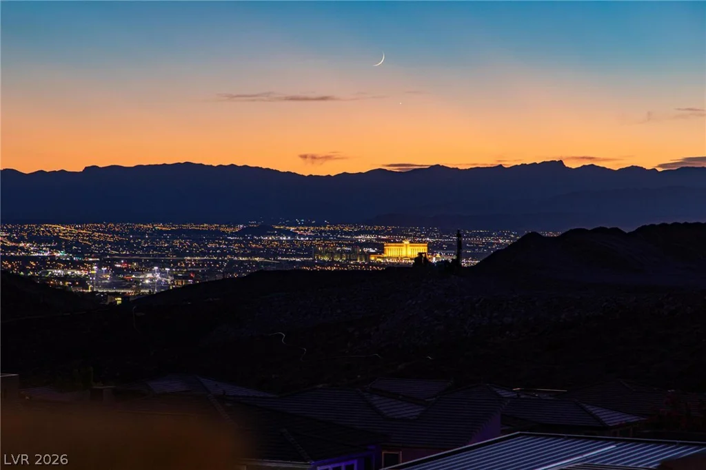 2153 King Crest, Henderson, NV 89052