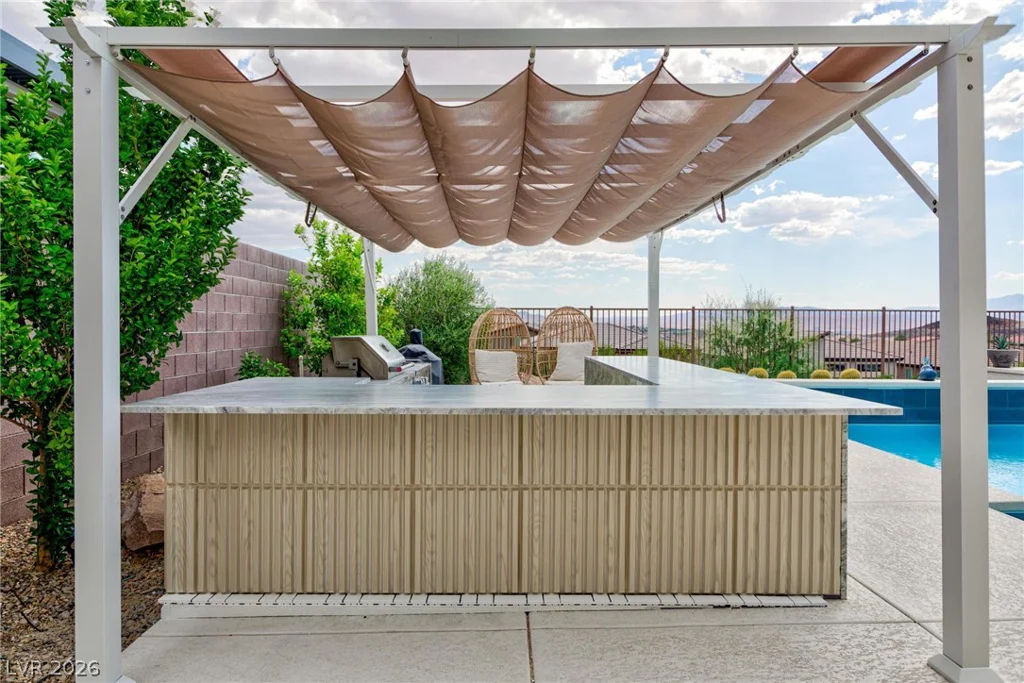 2153 King Crest, Henderson, NV 89052