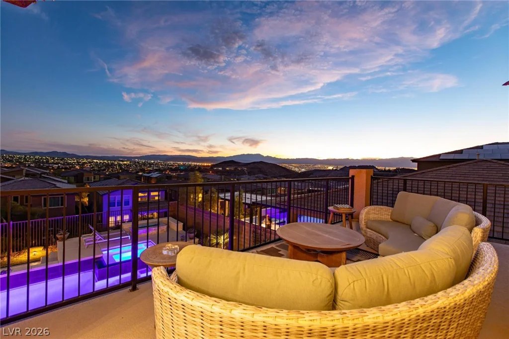 2153 King Crest, Henderson, NV 89052