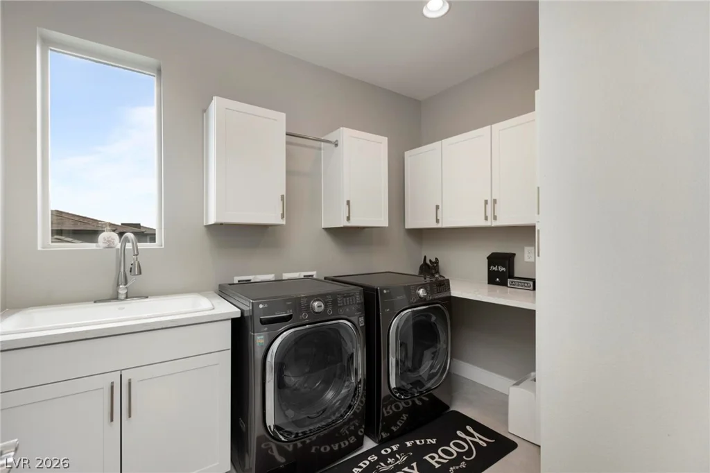 2153 King Crest, Henderson, NV 89052