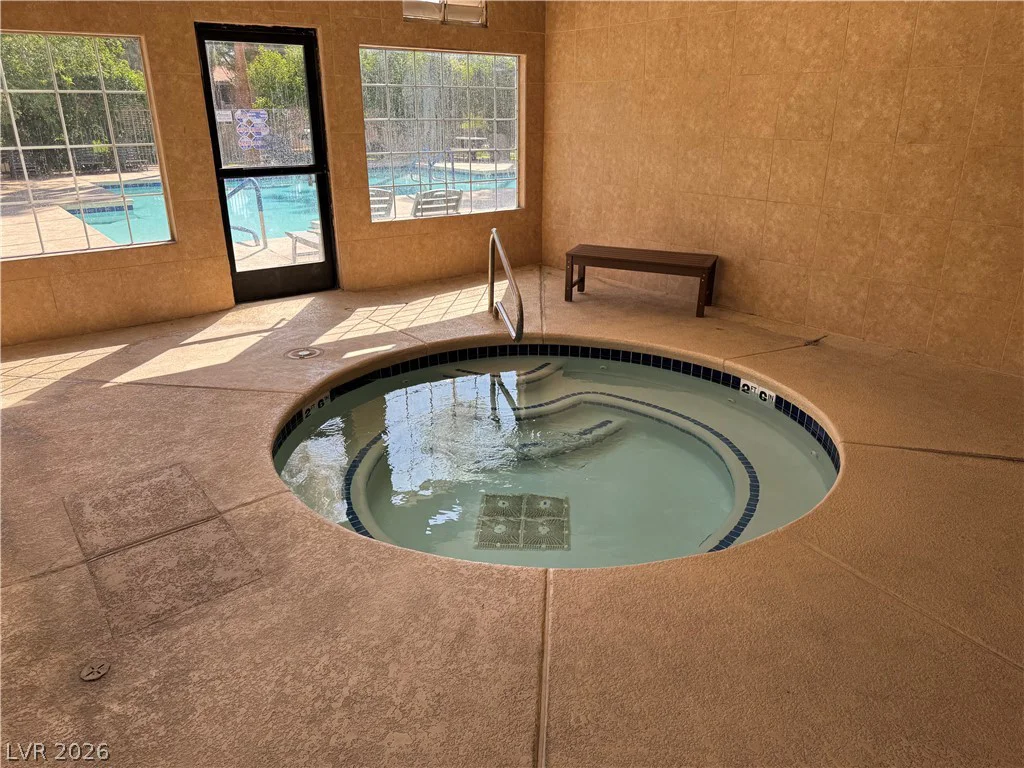 201 Mission Laguna, Las Vegas, NV 89107